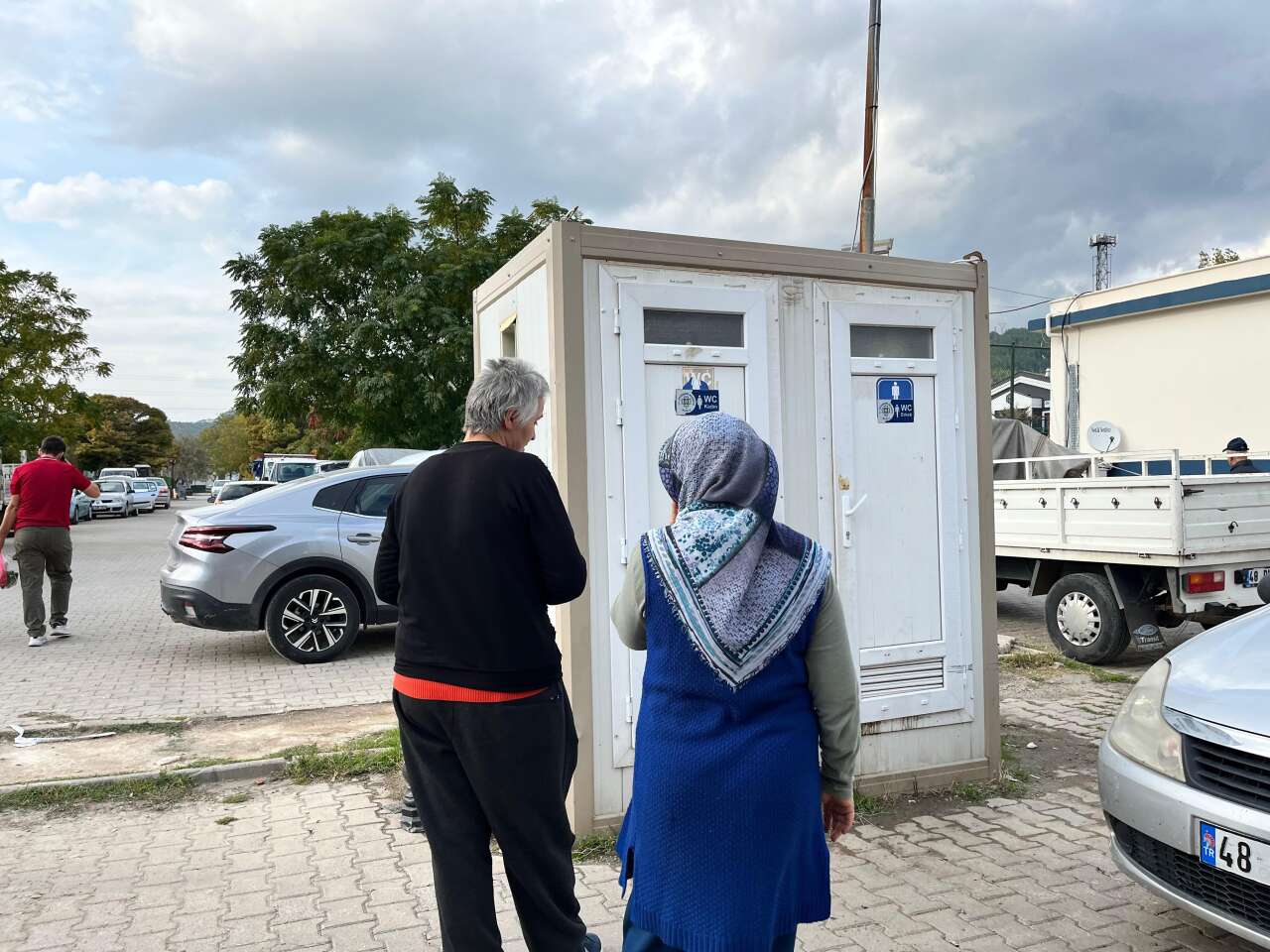 Muğla Menteşe’de Pazarcıların Tuvalet İsyanı: “İki Tuvalet Yetmiyor, Temizlik Yok” 1